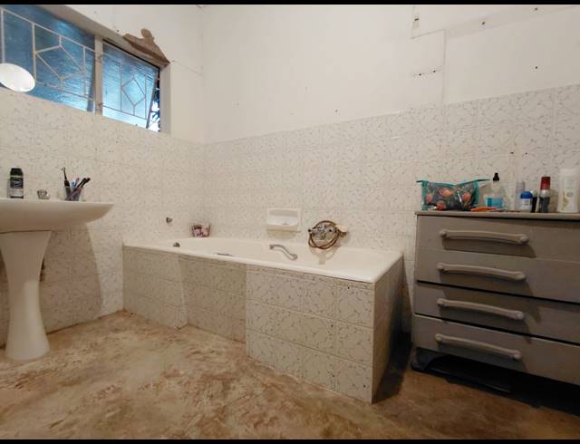 4 BEDROOM FREESTANDING FOR SALE IN IMPALA PARK